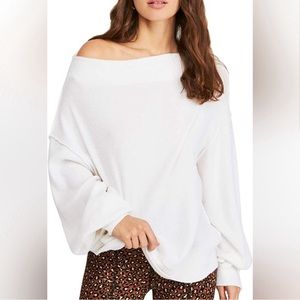 Free people off the shoulder shirt, size small perfect condition!